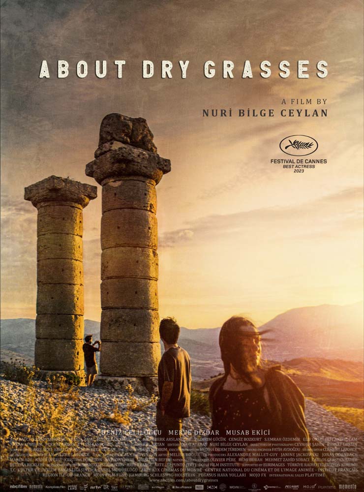 Regisseur Nuri Bilge Ceyland lief mit "About Dry Grasses" 2023 in Cannes im offiziellen Wettbewerb. Für Hauptdarstellerin Merve Dizdar gab es die Goldene Palme als beste Darstellerin. | MOIN Filmförderung